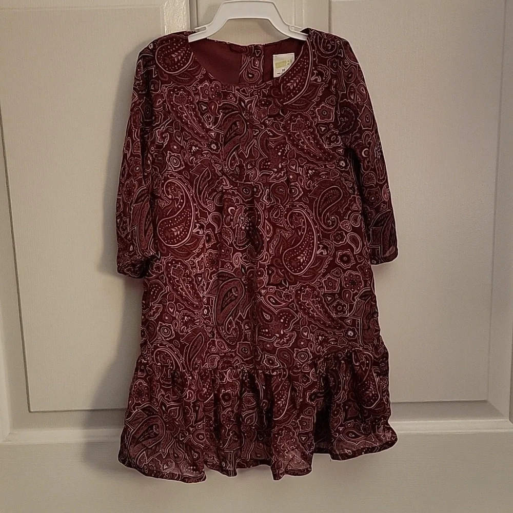 Crazy 8, Adorable girls 3T, burgundy paisley dress.